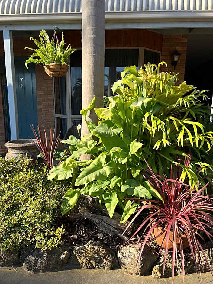 Coastal Waters Motor Inn