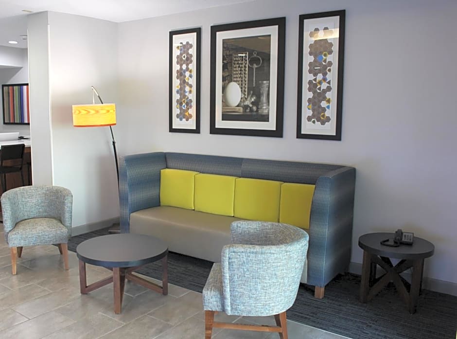 Holiday Inn Express & Suites - Enterprise, an IHG Hotel