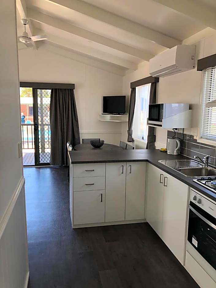Geelong Surfcoast Hwy Holiday Park