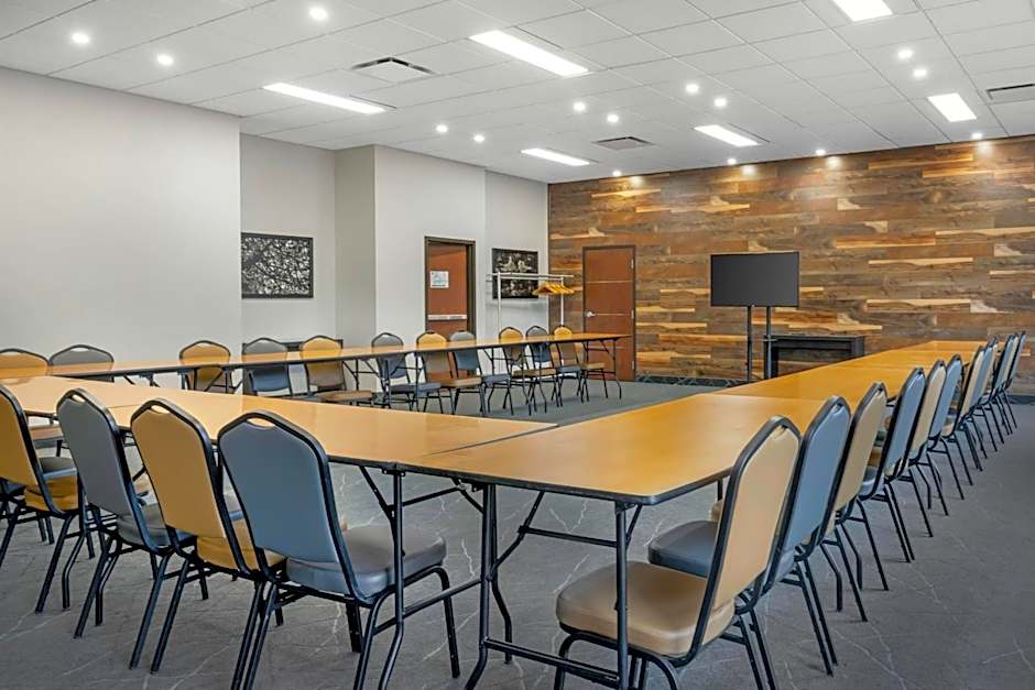 Quality Hotel & Conference Centre