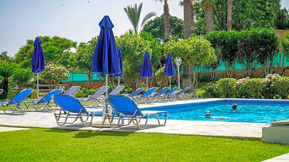 Rododafni Beach Apartments