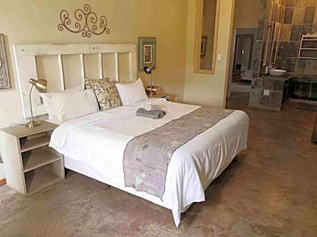 Luxury King Room