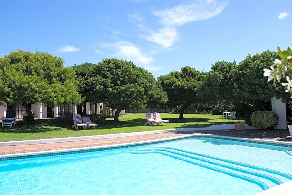 Whale Rock Luxury Lodge