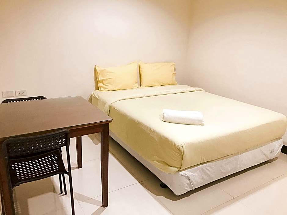 Sea Land View Apartment @ Sriracha