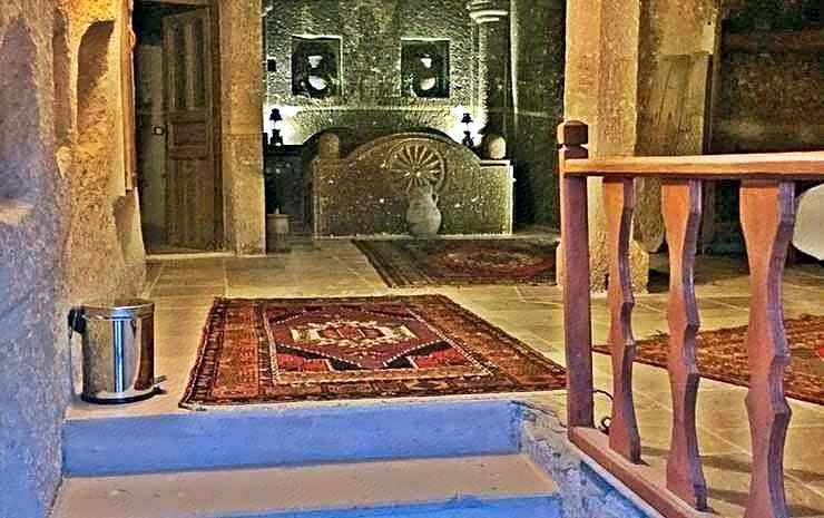 Antique Terrace Suites