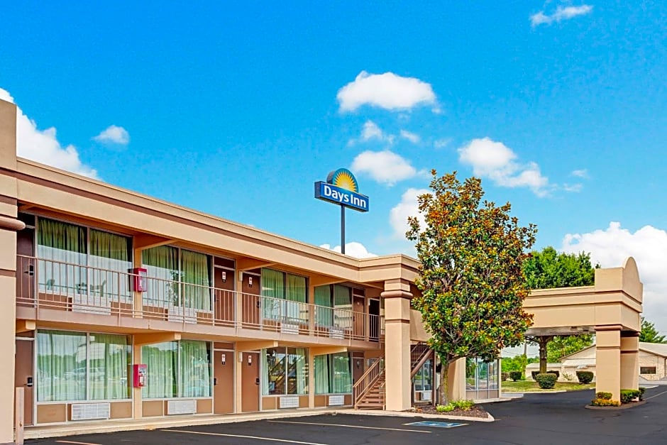 Days Inn by Wyndham Clarksville TN