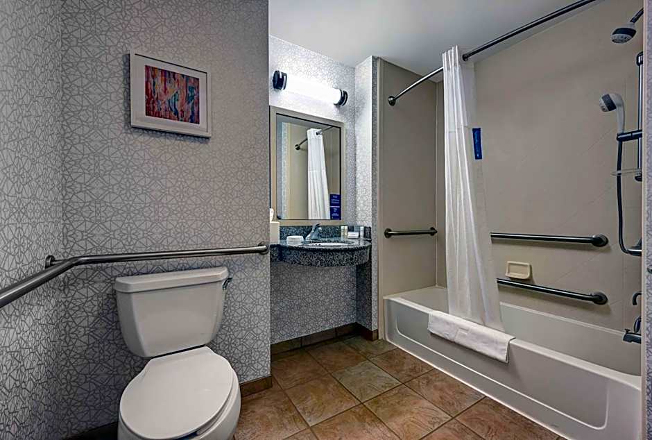 Hampton Inn By Hilton Farmington