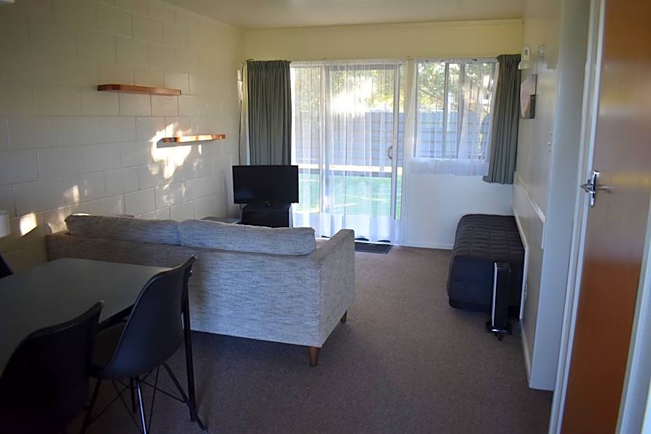 Pukenui Lodge Motel