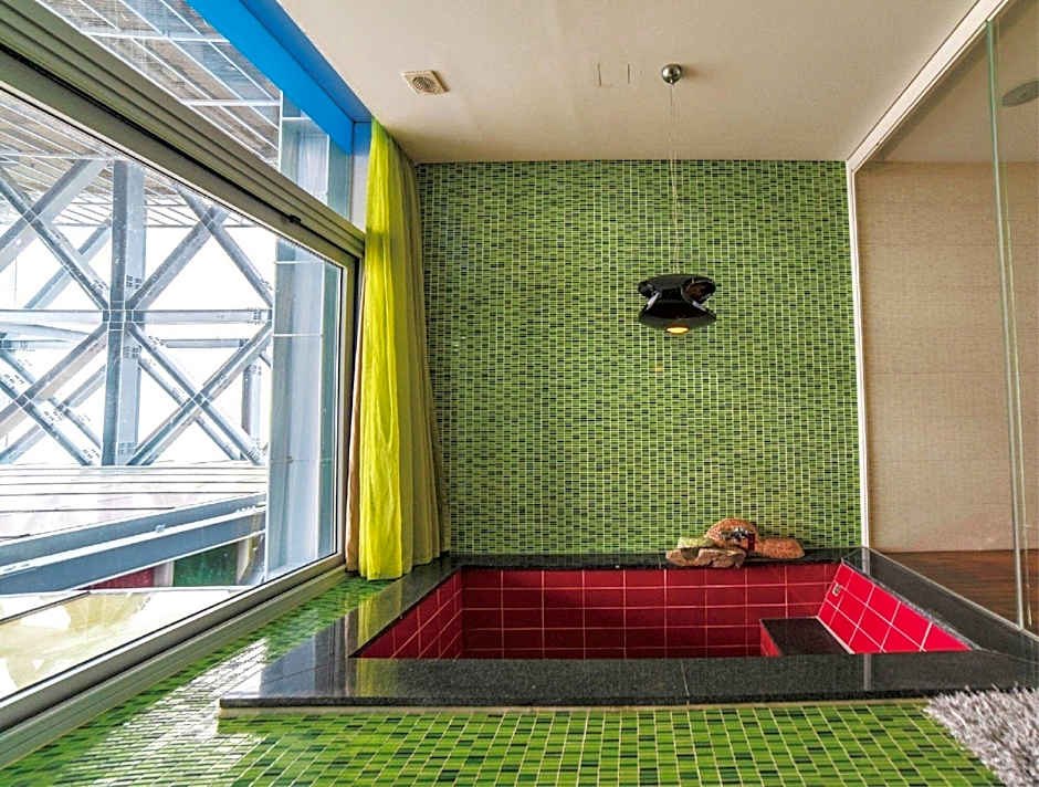 Haslla Art World Museum Hotel