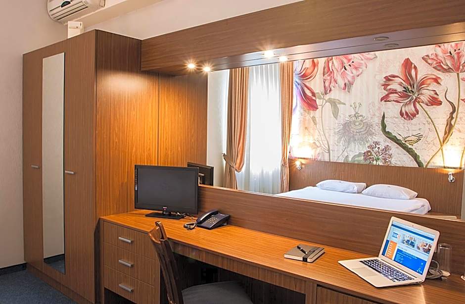 DITER Hotel