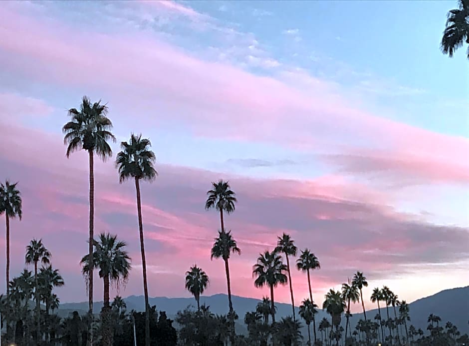 Delos Reyes Palm Springs