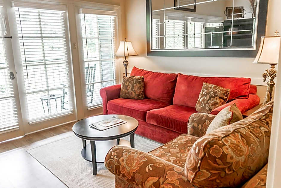 The Lodge at The Bluffs