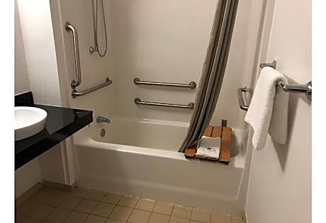 2 Queen Beds | Non-Smoking, Micfridge