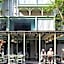 Samsen Street Hotel