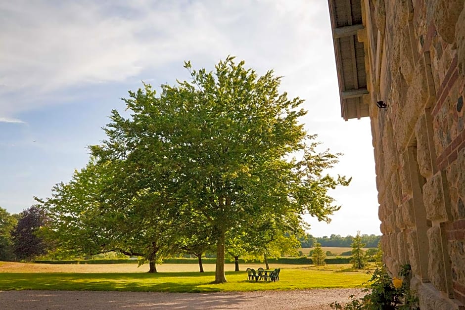 Chateau de Joyeux - Chambres d'Hotes