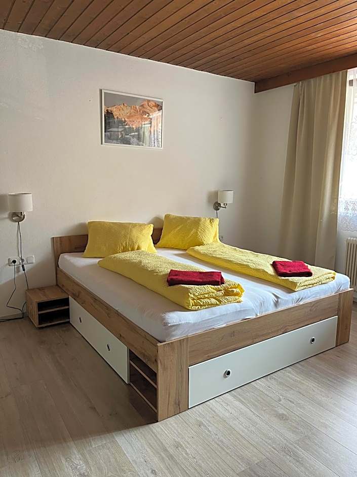 Pension Steiner, 6143 Matrei am Brenner!!Check-in between 15 - 21 o'clock!! No breakfast