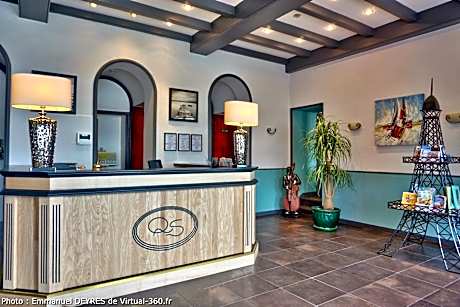 Queen Serenity Hotel