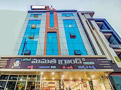 SPOT ON Swarna Mayuri