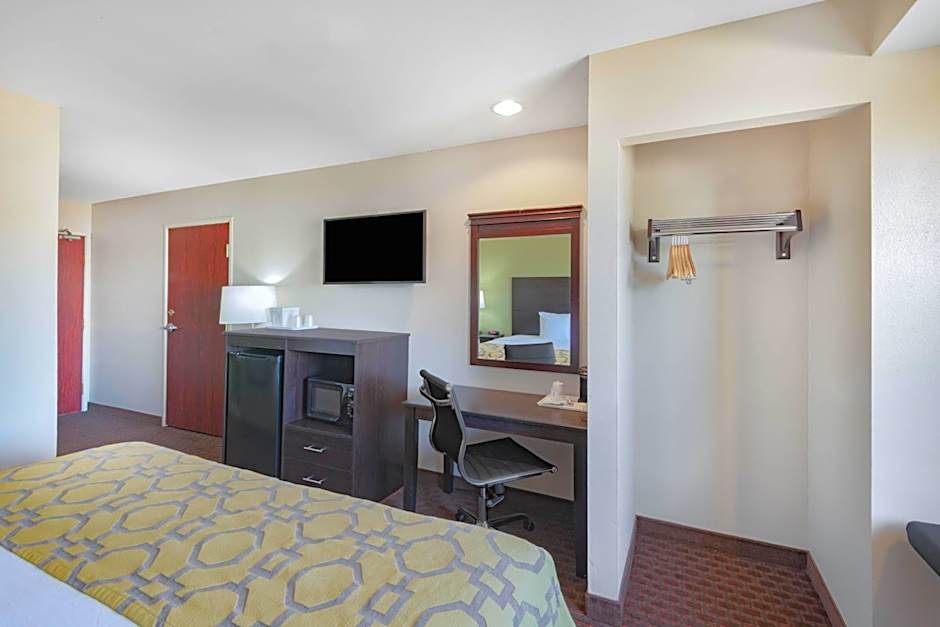 Baymont by Wyndham Farmington