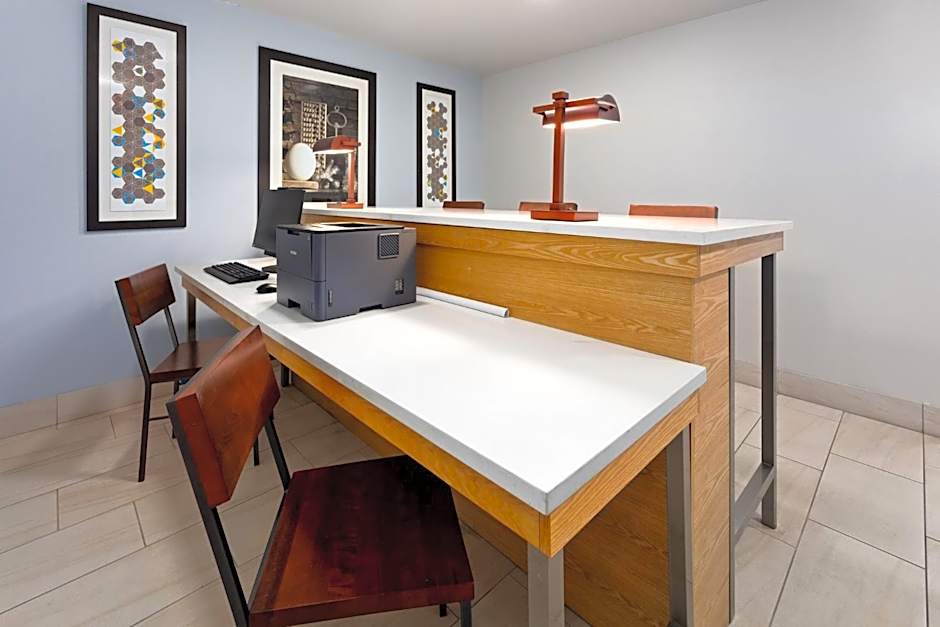 Holiday Inn Express New Albany Hotel By IHG