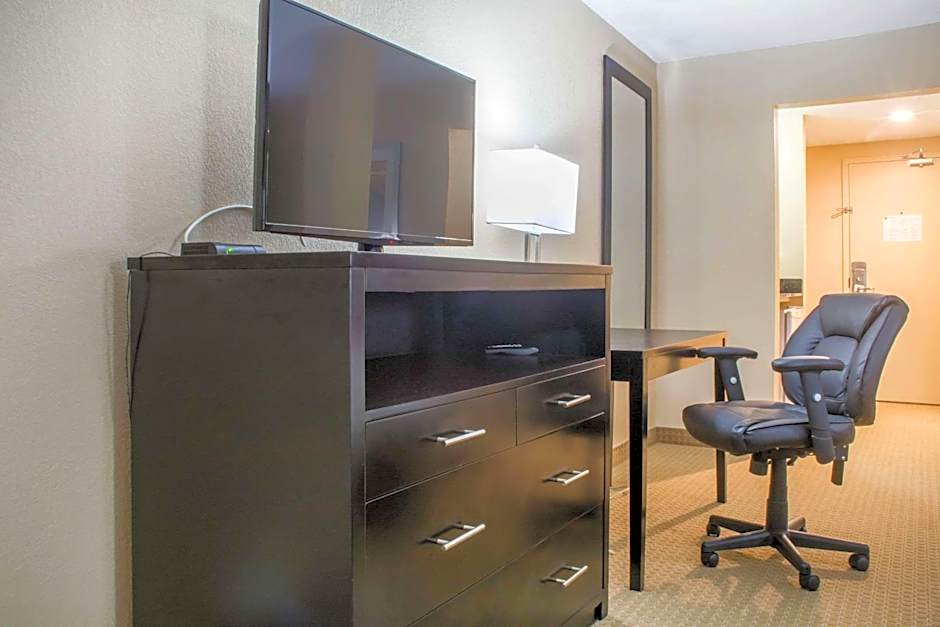 Quality Inn Bracebridge