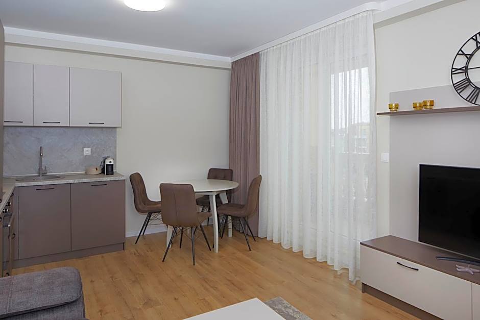 Bellicity Apart Complex