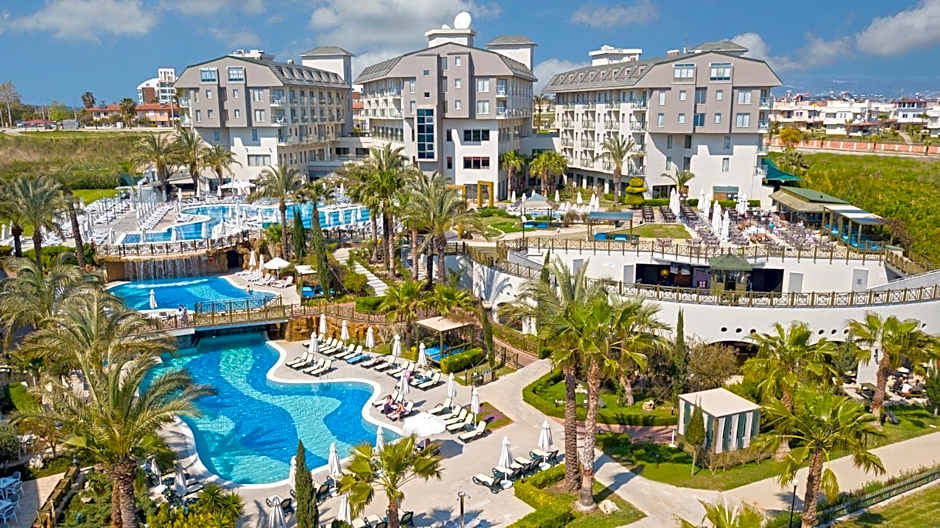 Novum Garden Side Hotel