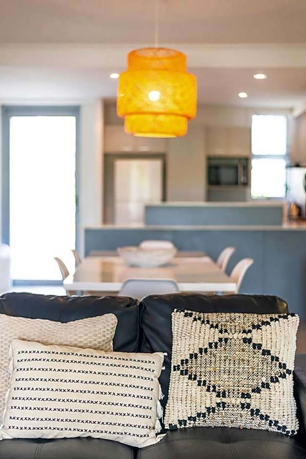 Pacific Marina Apartments