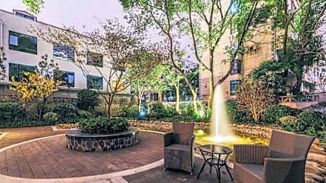 Atour Hotel Cangzhou Renqiu