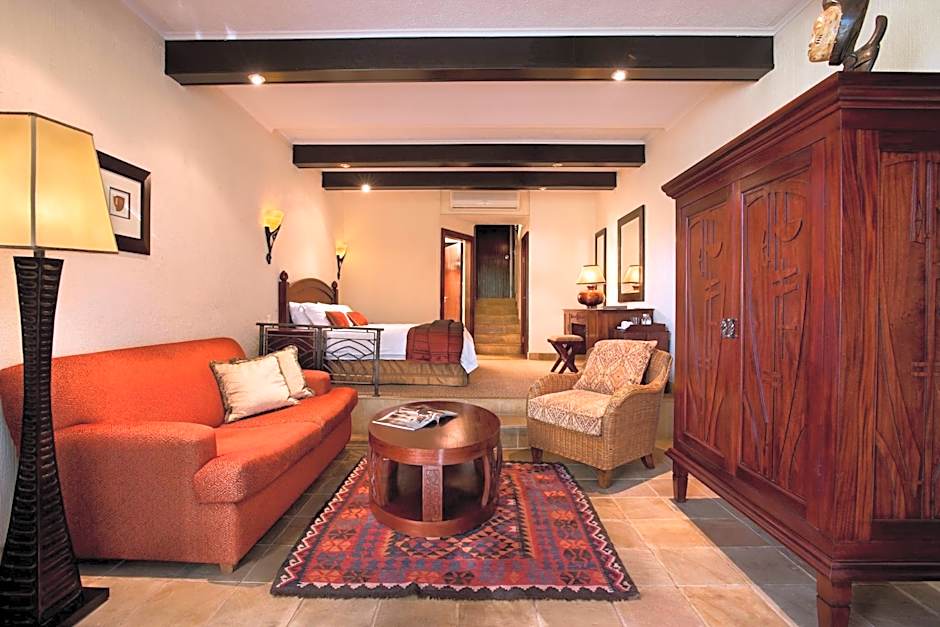 Photo 1 of 4 of Standard King Room