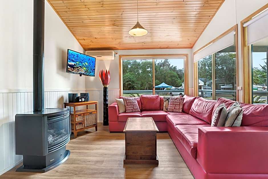 Seven Mile Beach Holiday Park