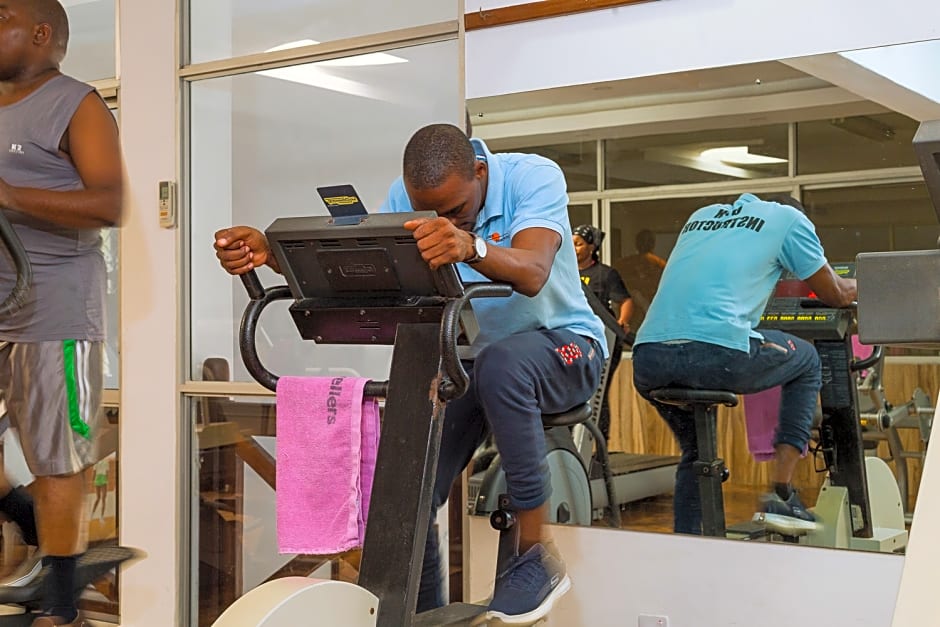 Travellers Beach Hotel & Club