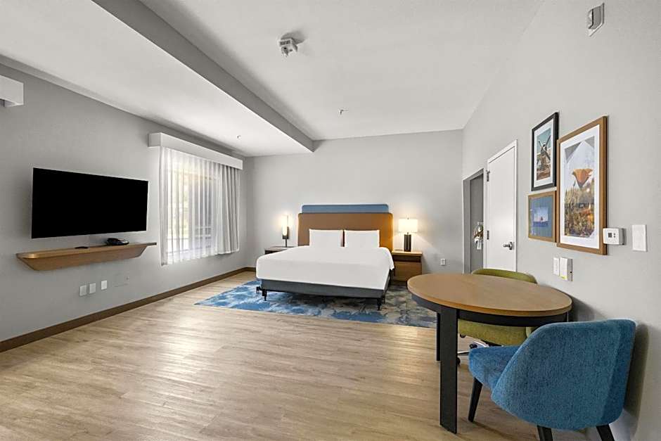 Hampton Inn & Suites Lancaster
