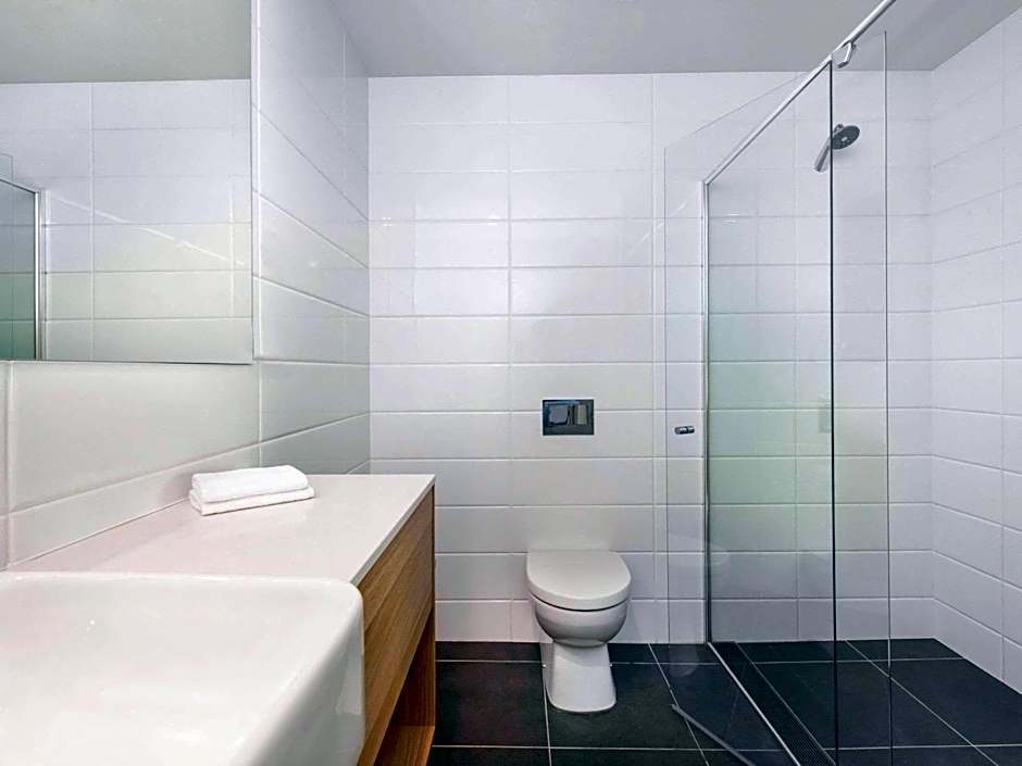 Mantra MacArthur Hotel