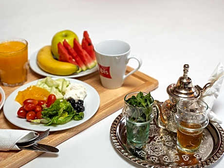 Standard Room with 1 Double Bed, Mountain View