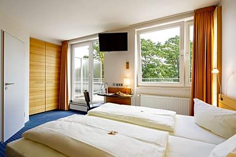 Double or Twin Room with Balcony