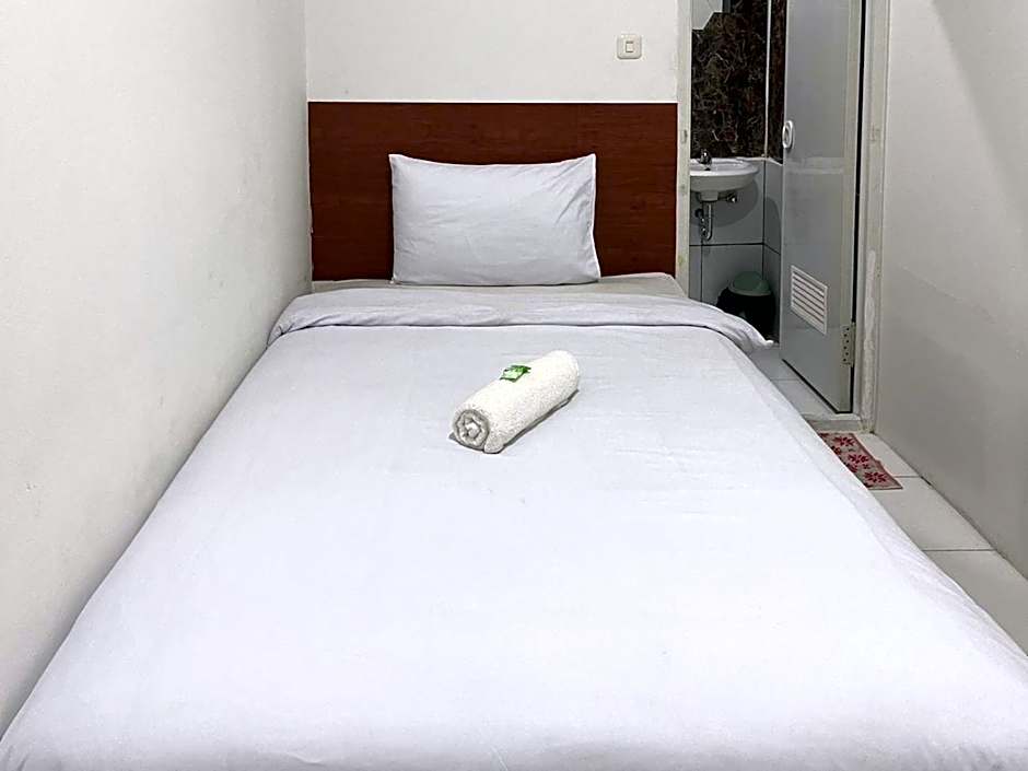 Cozy Home 2 Manado RedPartner – Manado, CA