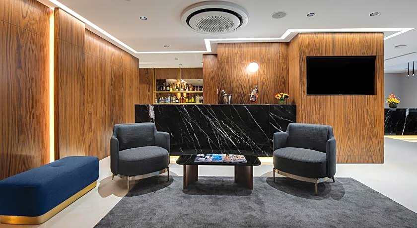 Gleam Collection Hotel