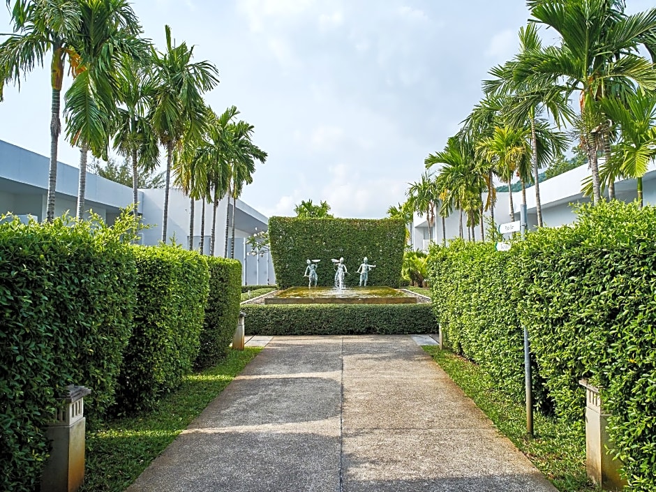 Kata Lucky Villa & Pool Access