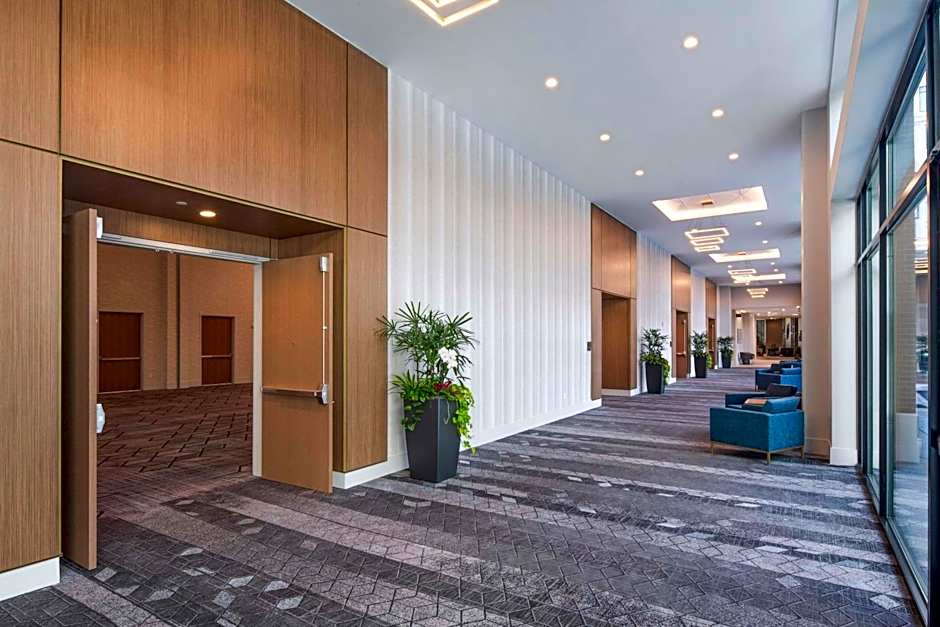 Embassy Suites by Hilton Asheville Downtown