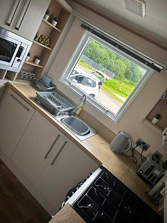 53A kingfisher court tattershall lakes luxury hot tub holidays