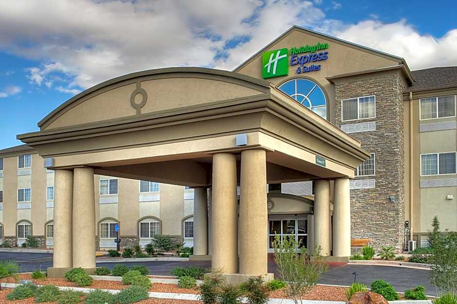 Holiday Inn Express Hotel & Suites Carlsbad By IHG