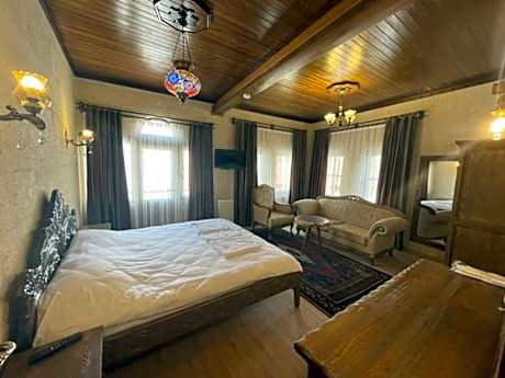 Bella Vista Stone House