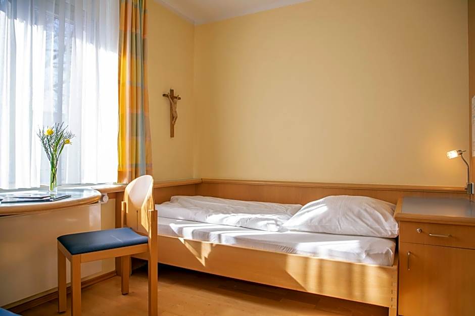 Spectrum Kirche Exerzitien-und Bildungshaus auf Mariahilf