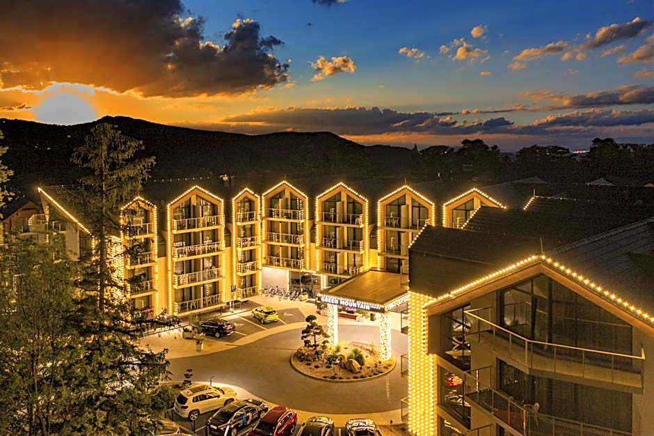 Green Mountain 5* Hotel