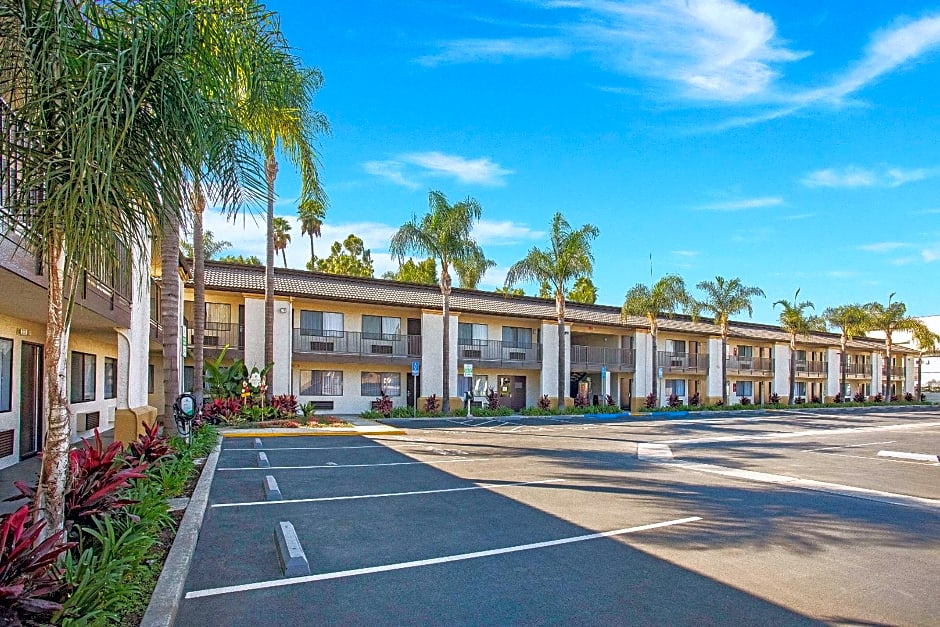 Stanford Inn And Suites Anaheim