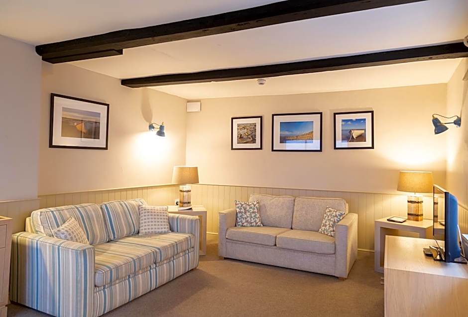 The White Horse Blakeney