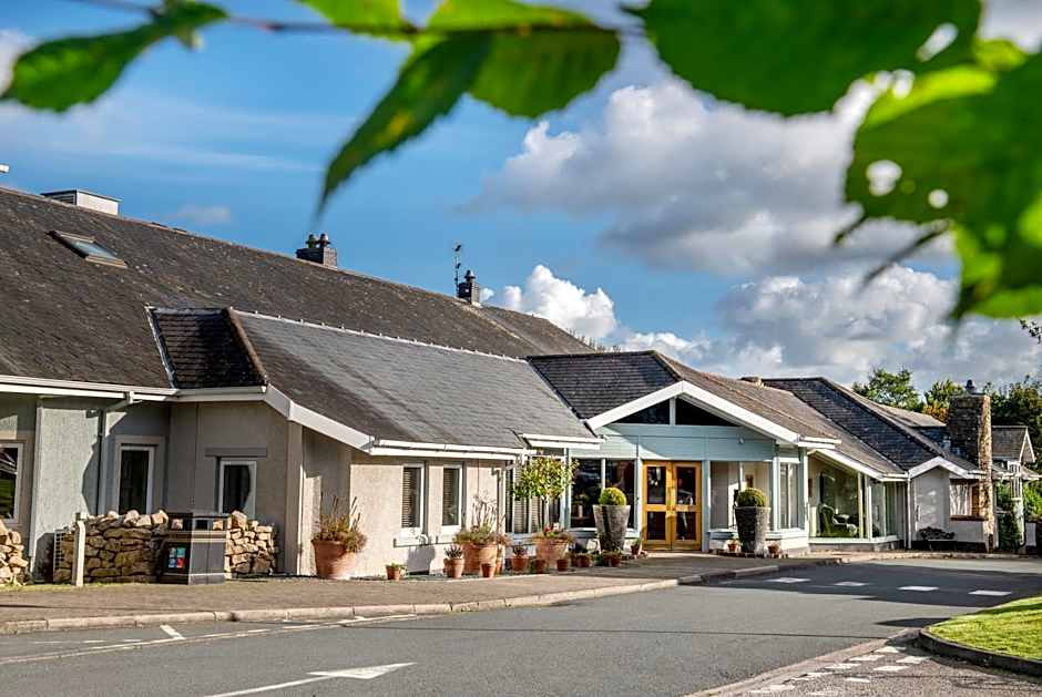 North Lakes Hotel and Spa