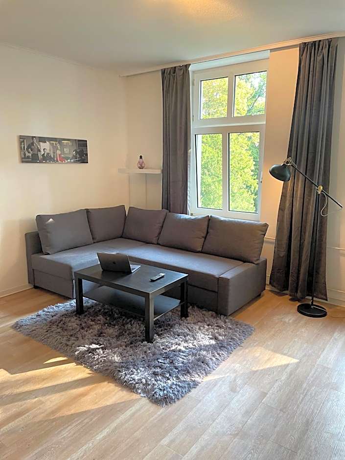 Residenz am Kurpark - Ferienwohnungen in zentraler Lage I Privatparkplatz