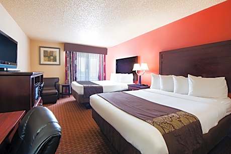 Queen Room with Two Queen Beds - Smoking